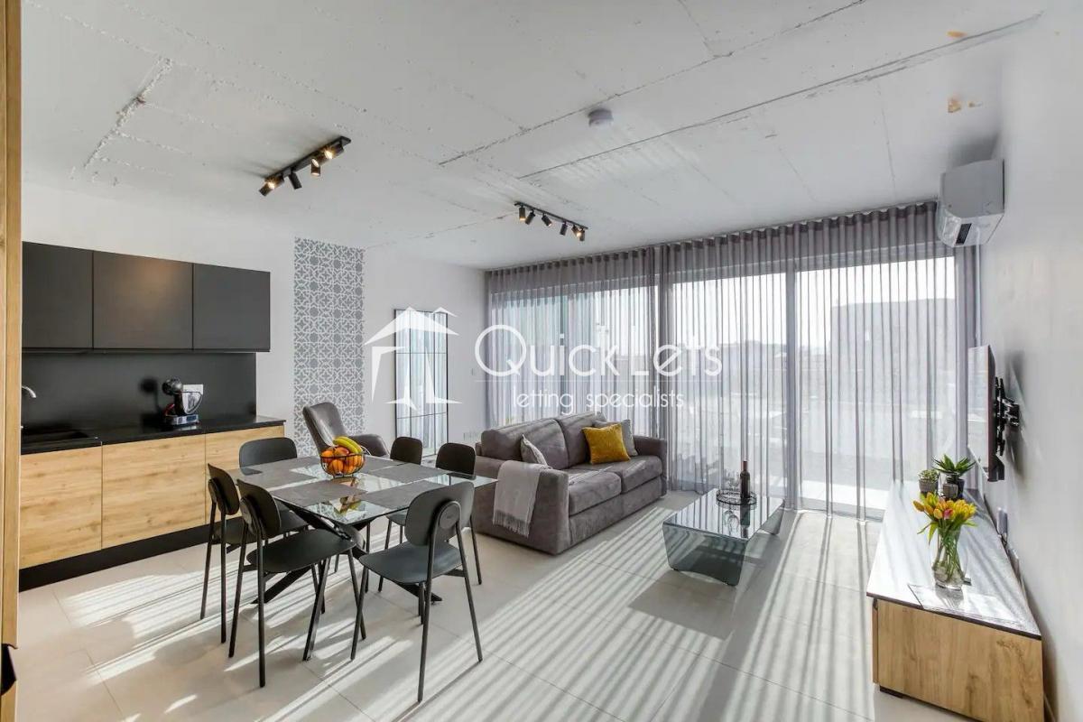 Property in Qawra