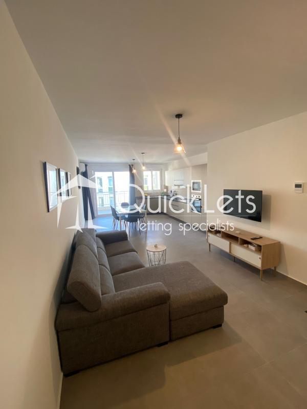 Property in Qawra
