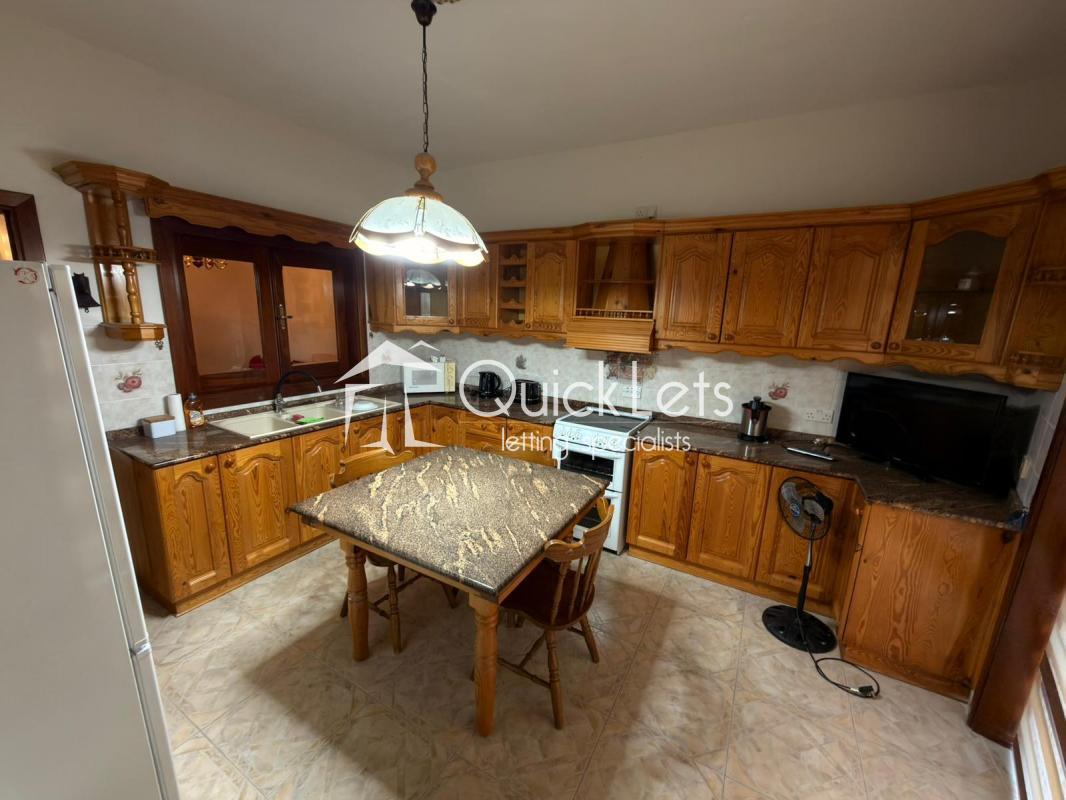 Property in Fgura