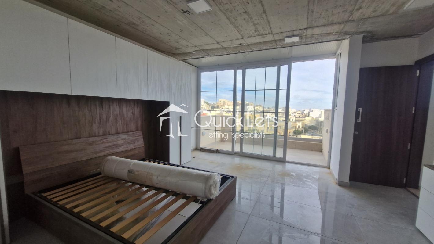 Studio Penthouse in Naxxar - Image 3