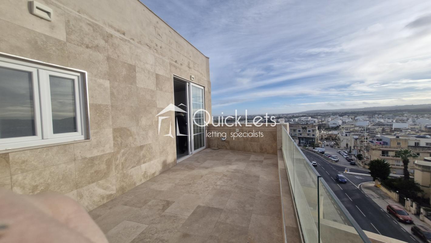 Studio Penthouse in Naxxar - Image 6