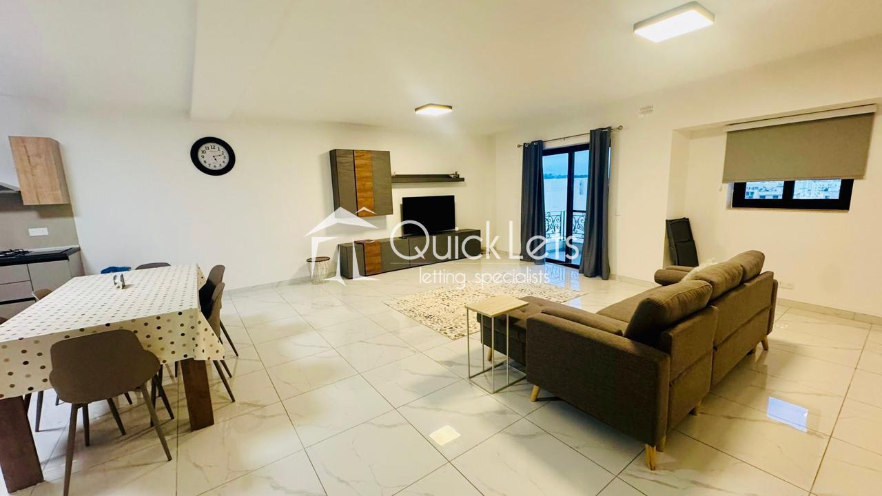 Property in Qawra