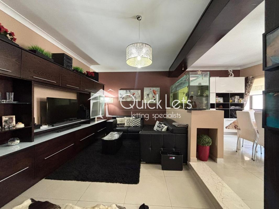Property in Zabbar