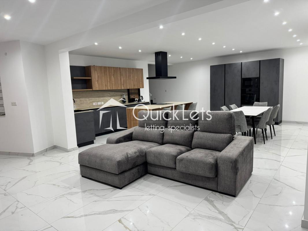 Townhouses in Birkirkara - Image 4