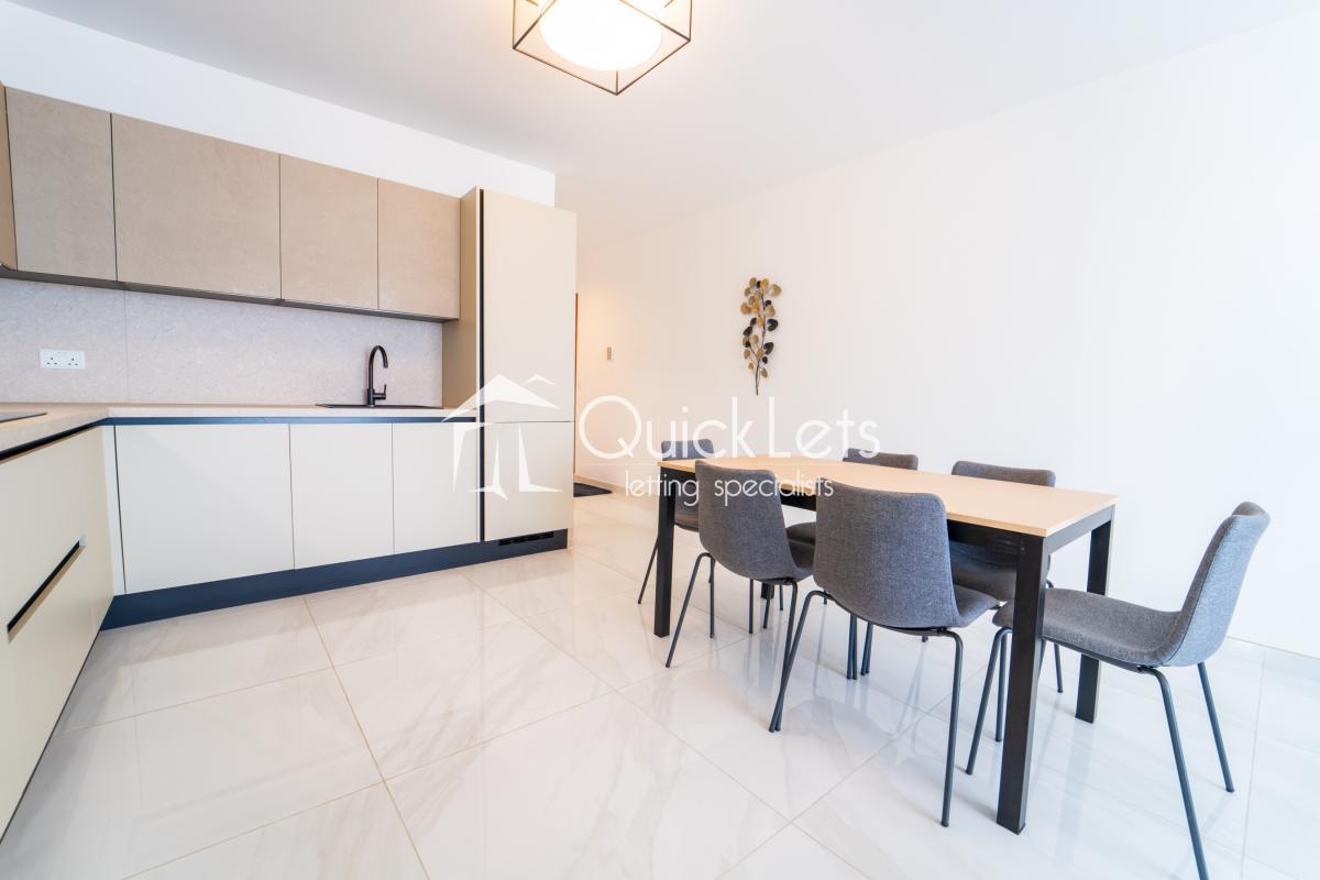 Property in Qawra