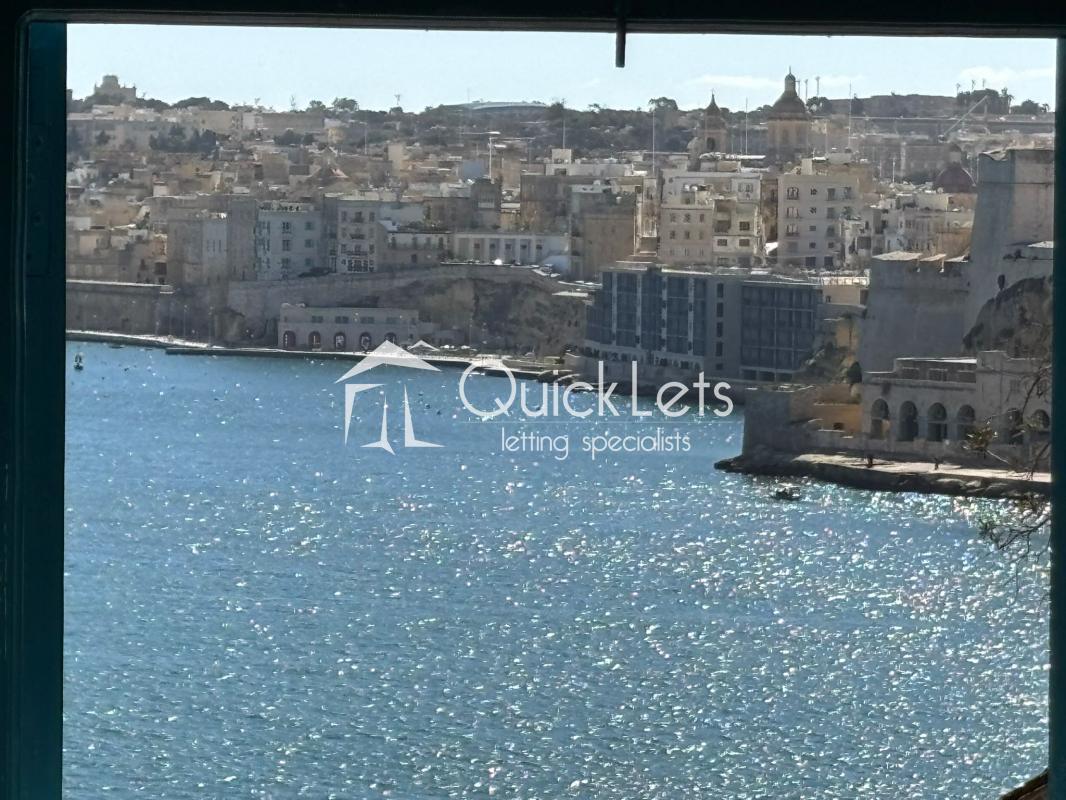 Maisonettes in Valletta - Image 2
