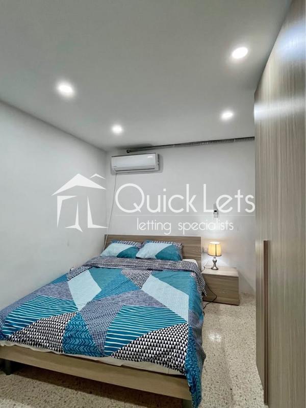 Rooms in Qawra - Image 4