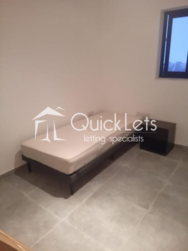 Rooms in Hamrun - Image 6