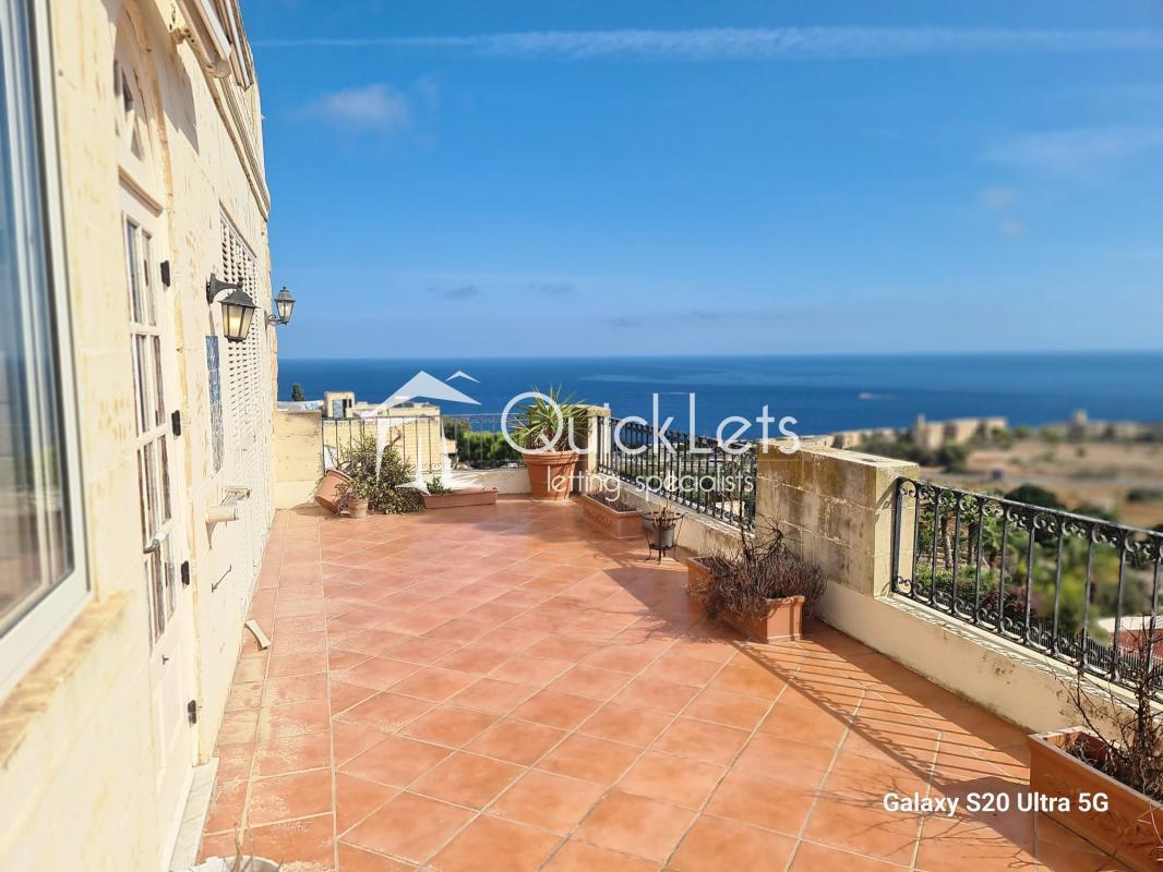 Top Floor Apartment in Madliena - Image 2