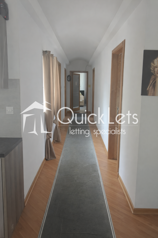 Rooms in Msida - Image 5