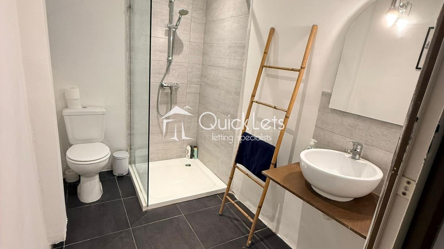 Studio Apartments in Valletta - Image 6