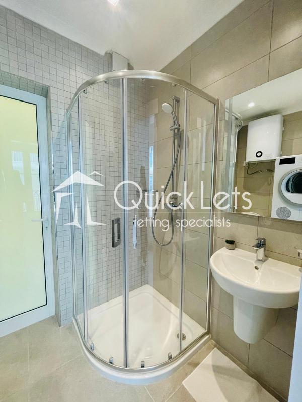 Apartments in Gzira - Image 2