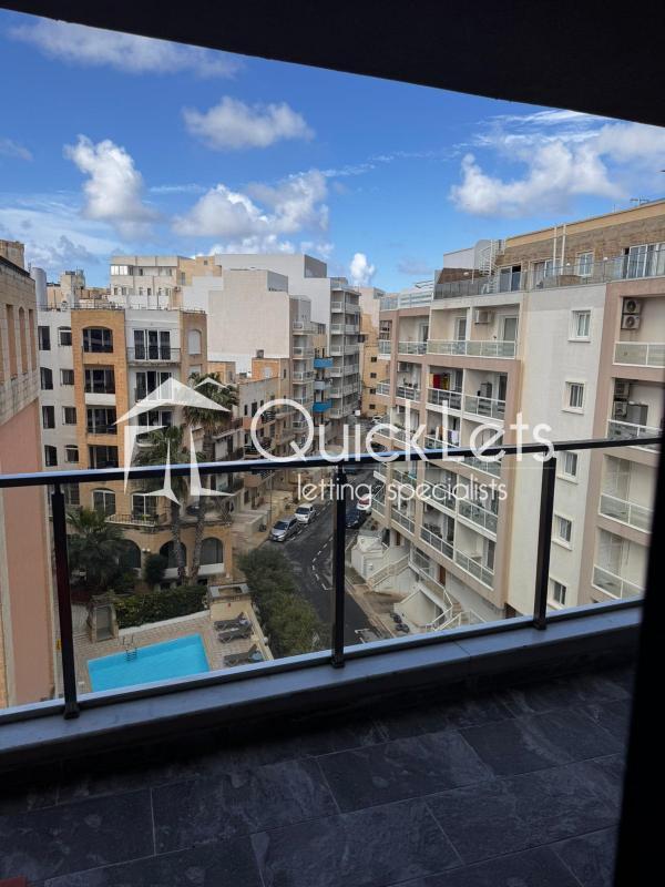 Property in Qawra