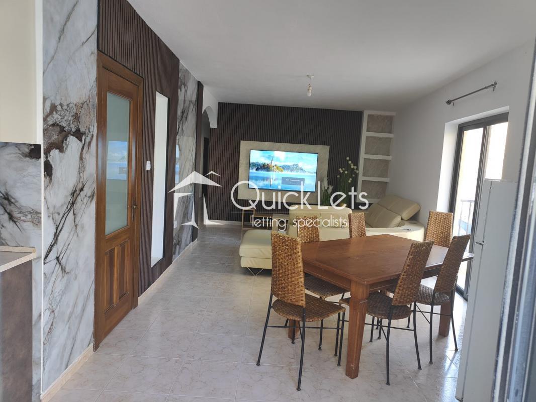 Property in Qawra
