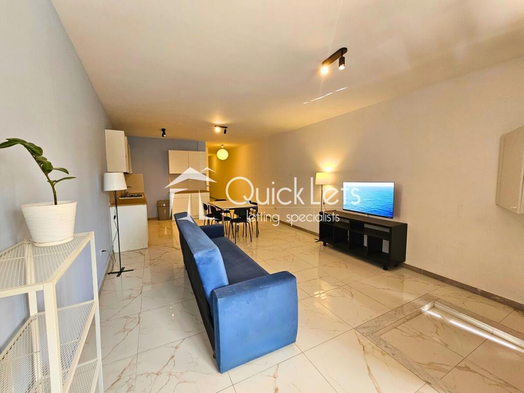 Property in Qawra