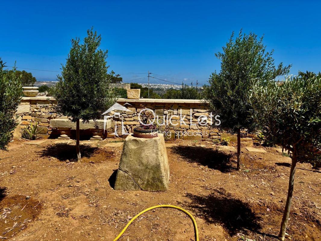 Semi Detached Villa  in Bidnija - Image 3