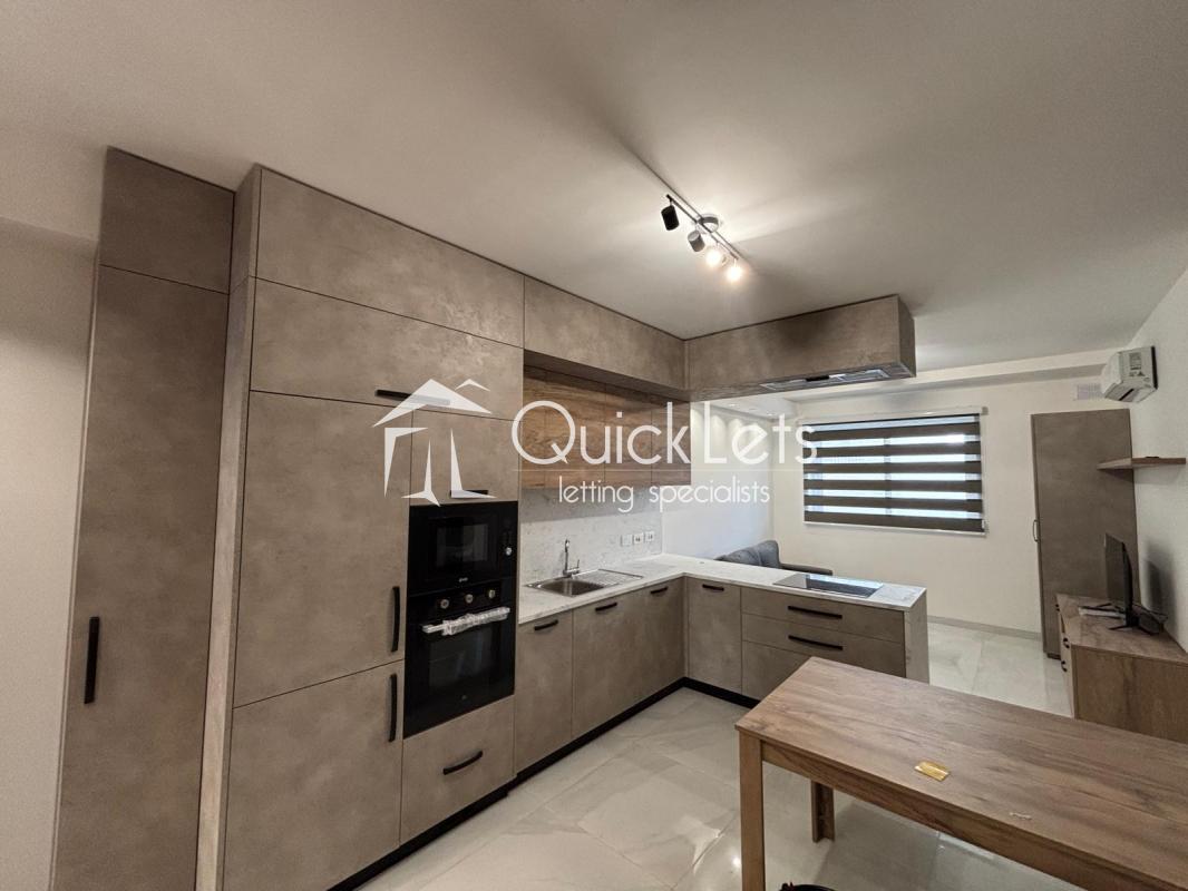 Property in Qawra