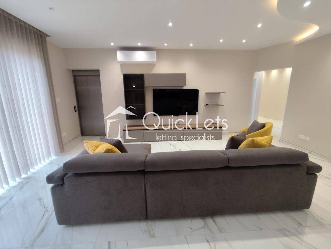 Property in Safi