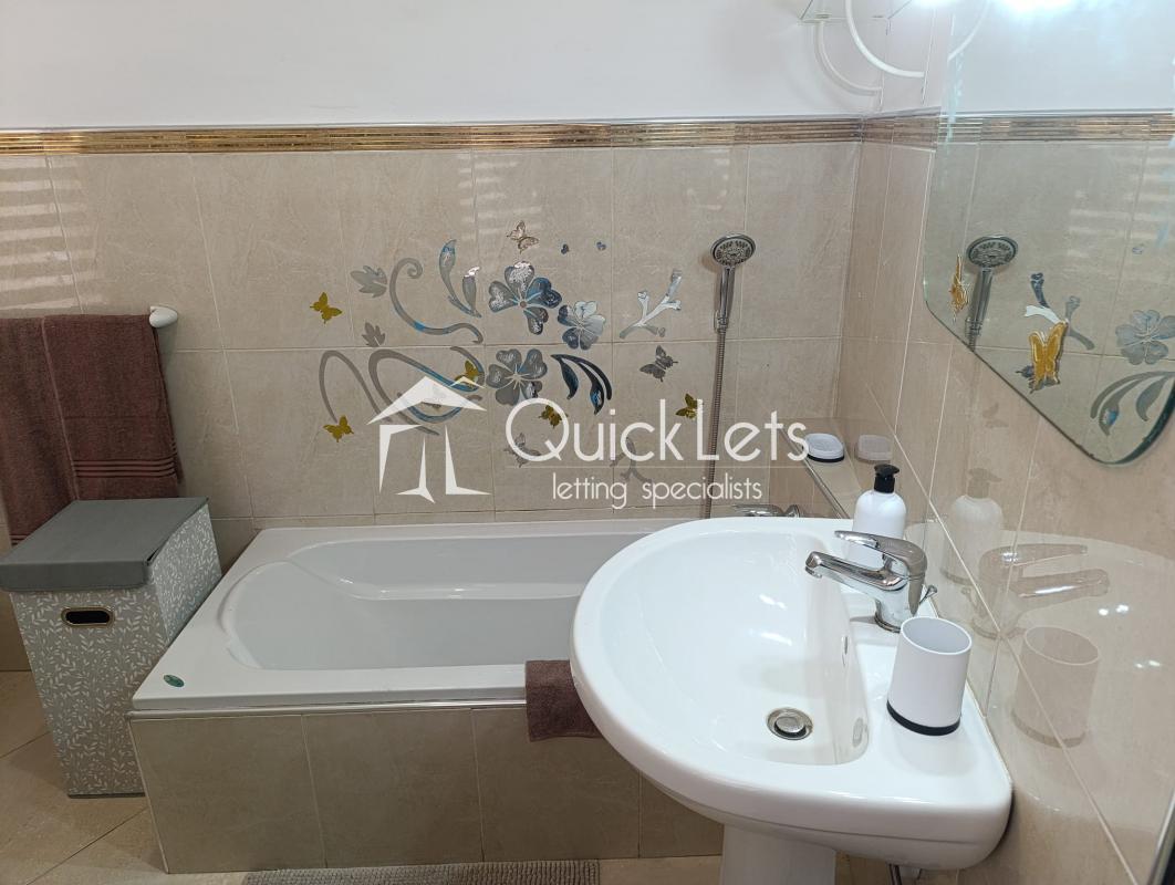 Apartments in Gzira - Image 4