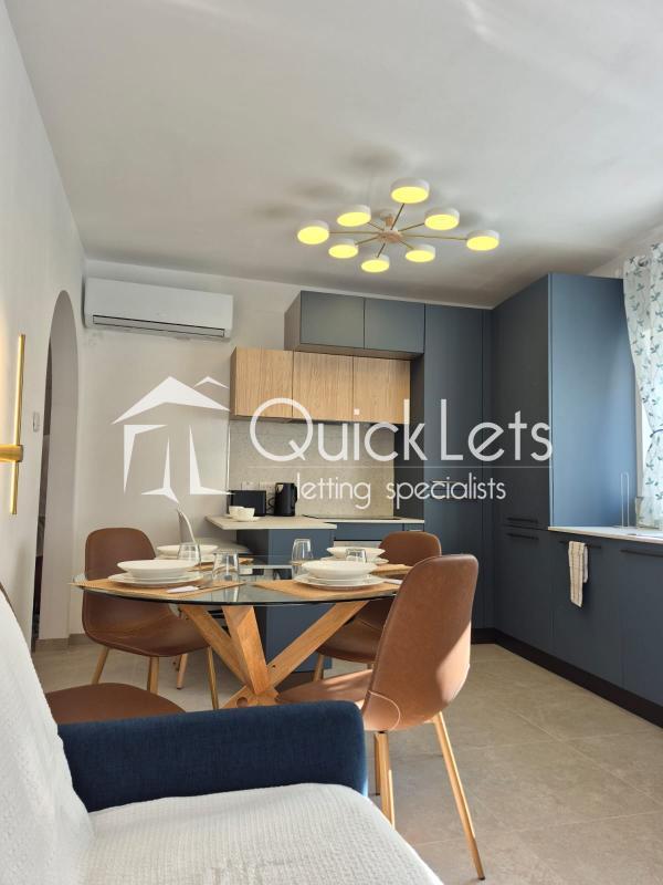 Property in Qawra