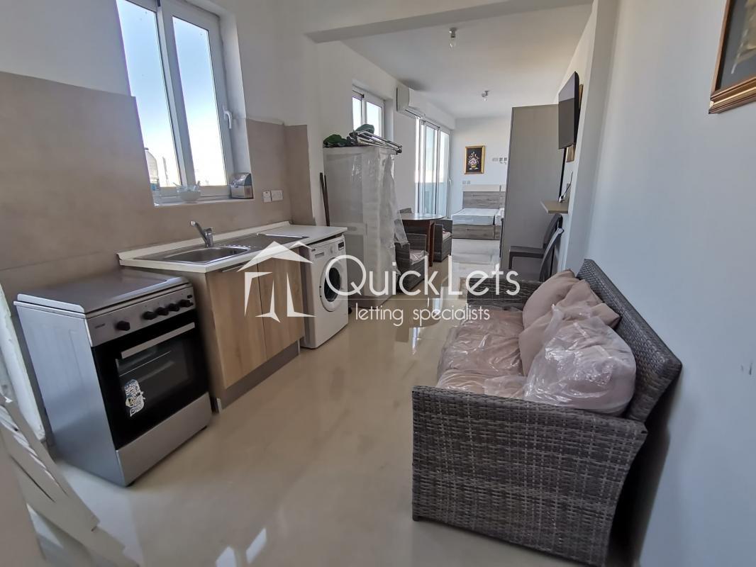 Studio Penthouse in Bugibba - Image 5