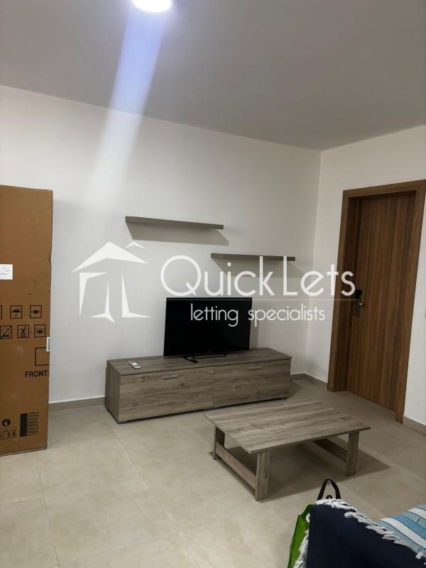 Rooms in Swieqi - Image 6