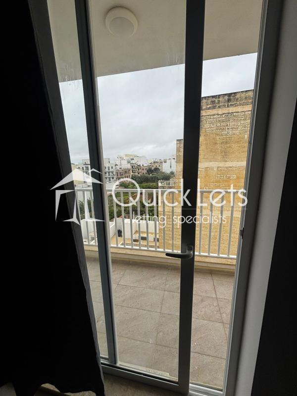Rooms in Swieqi - Image 5