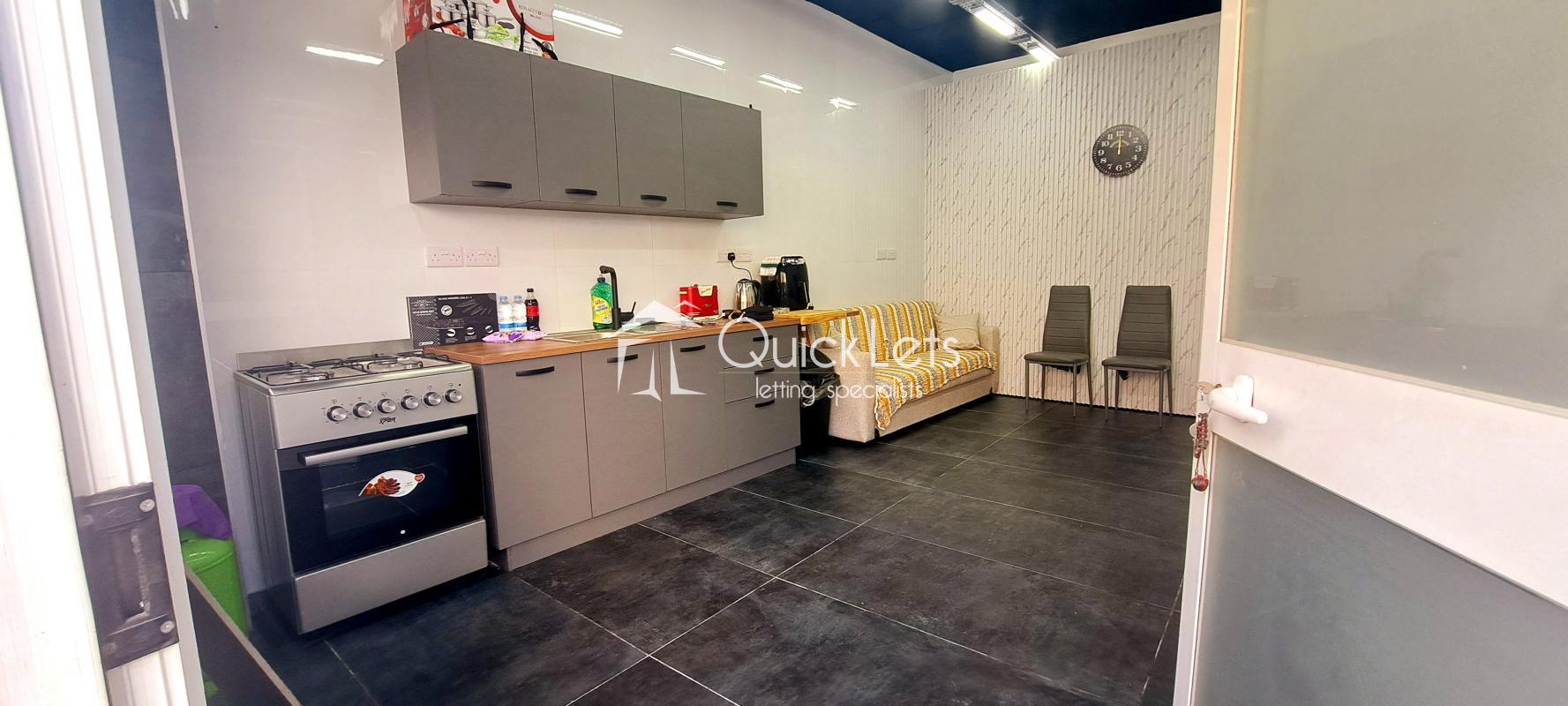 Studio Maisonette in Marsa - Image 4