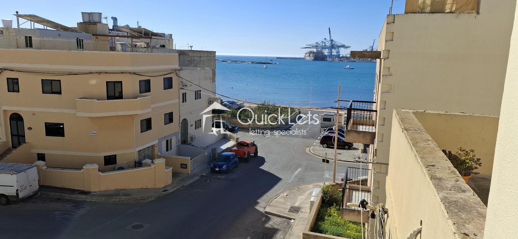 Property in Qajjenza