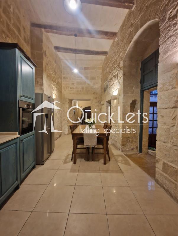 House of Character in Zebbug - Image 6