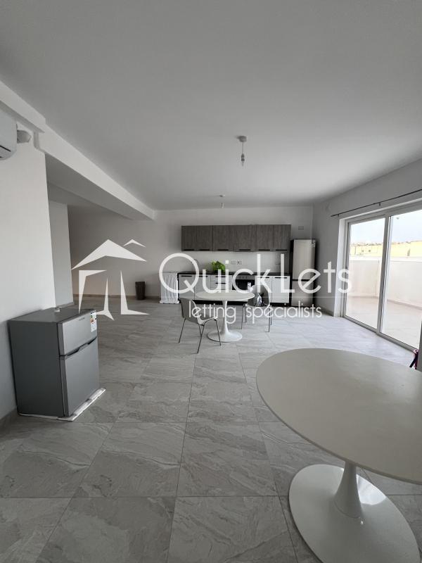 Rooms in Birkirkara - Image 6