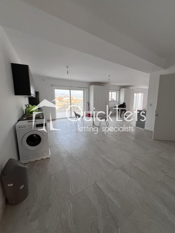 Rooms in Birkirkara - Image 6