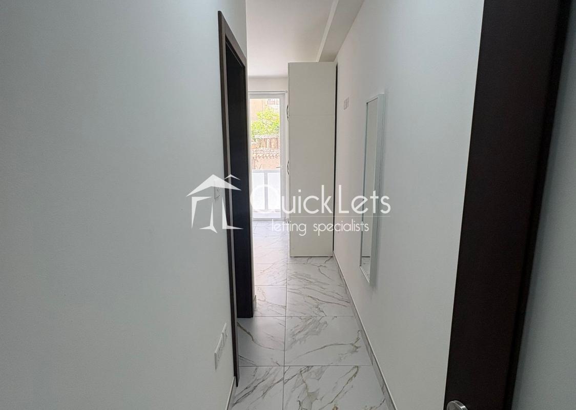Apartments in Gzira - Image 5