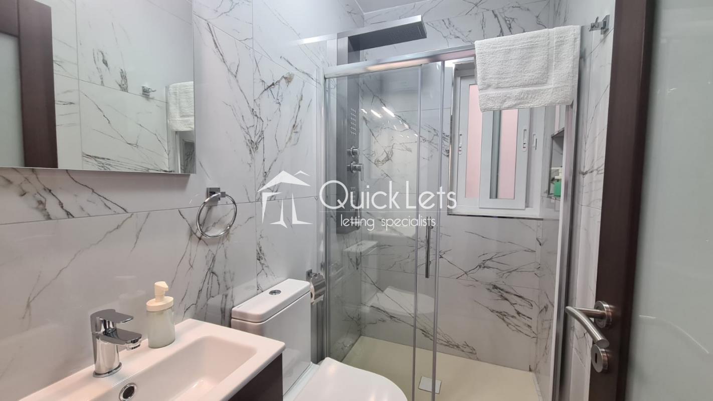 Apartments in Gzira - Image 5