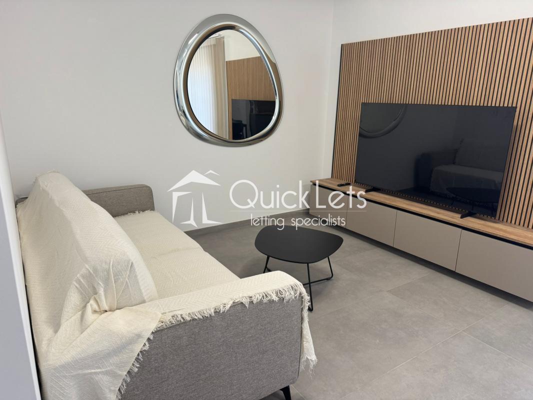 Property in Qawra