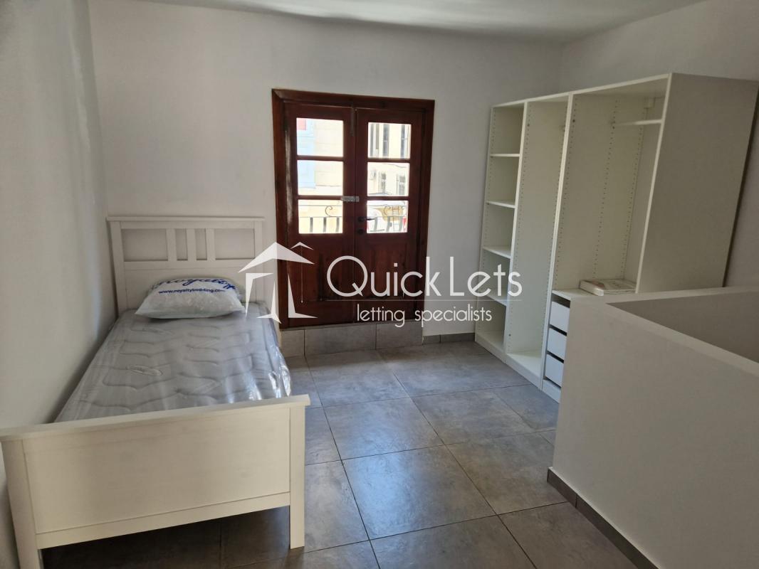 Townhouses in Sliema - Image 3