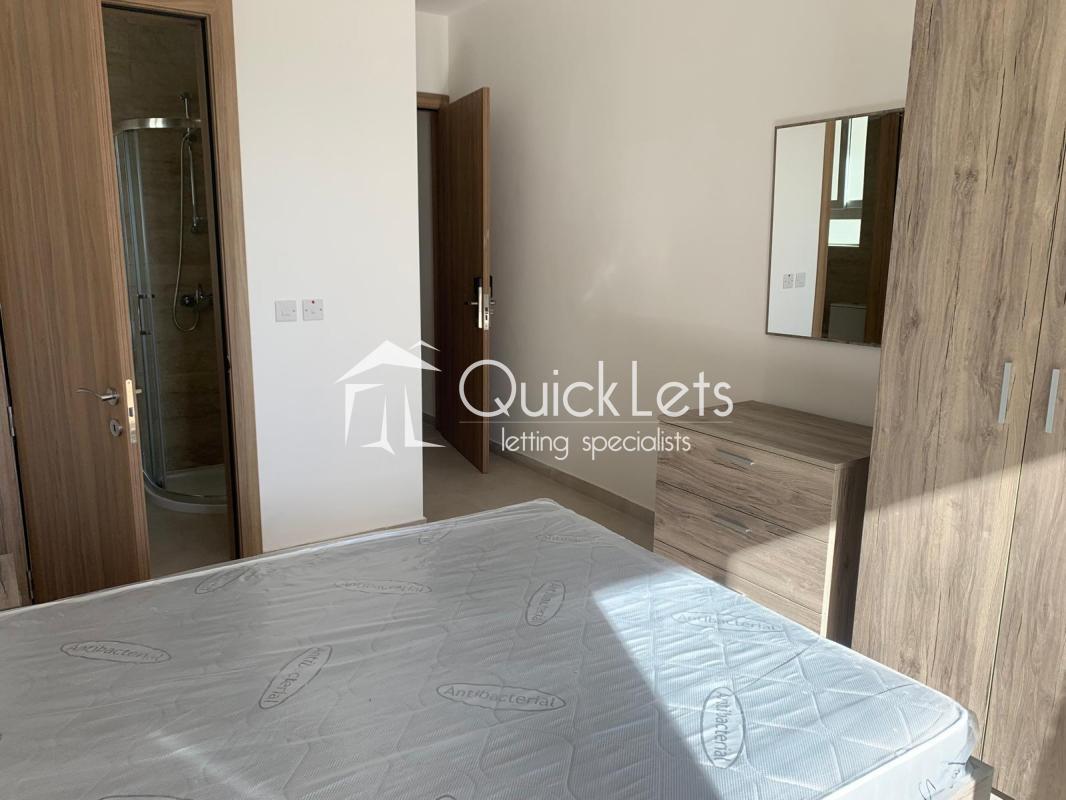 Rooms in Swieqi - Image 4