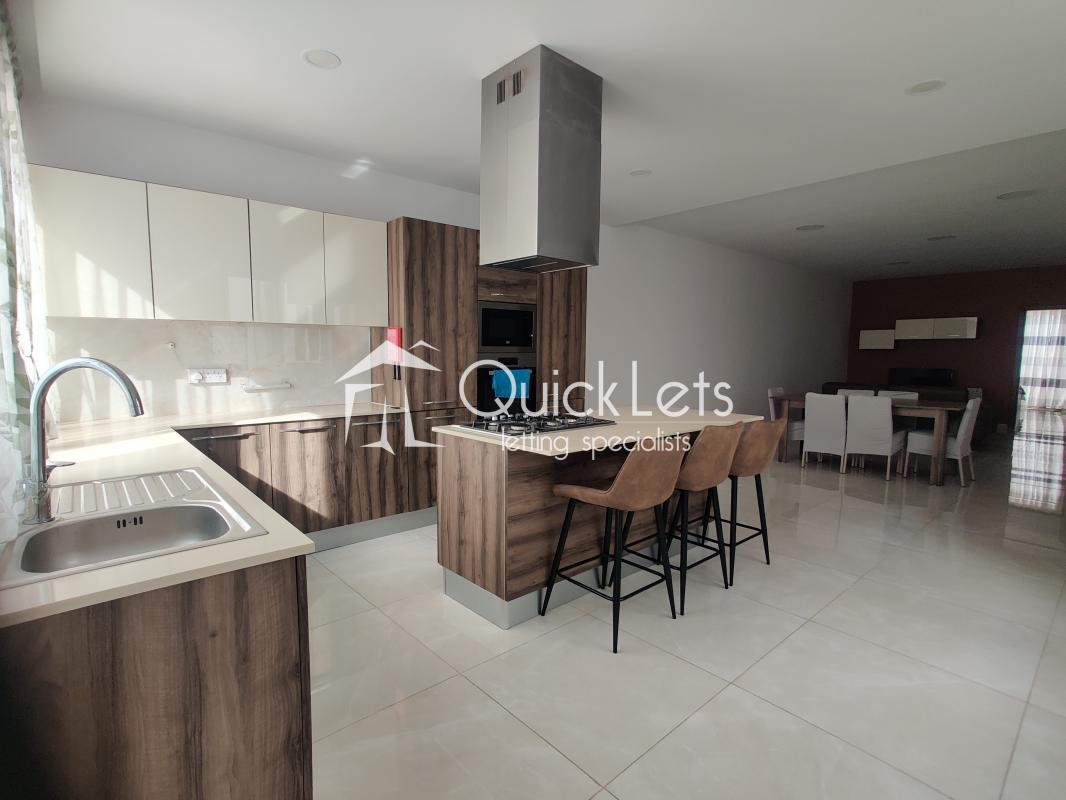 Property in Zebbug