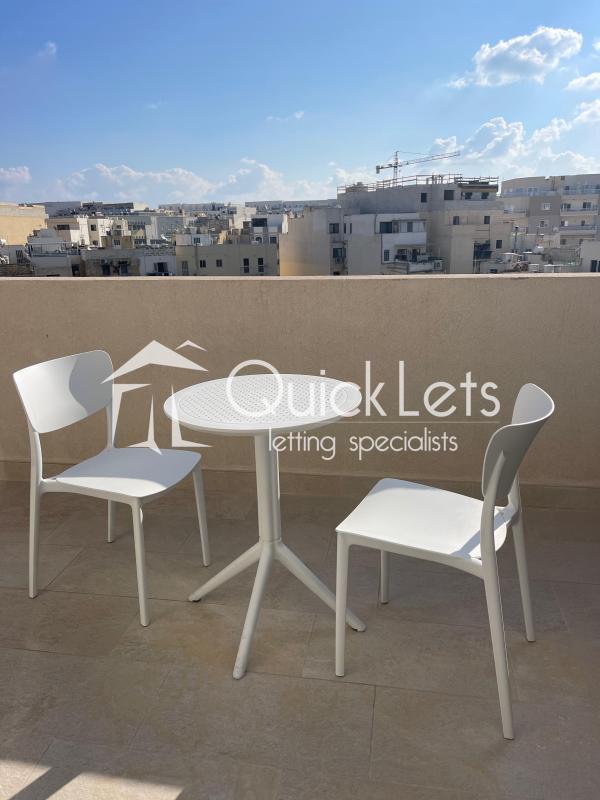 Apartments in Qawra - Image 2