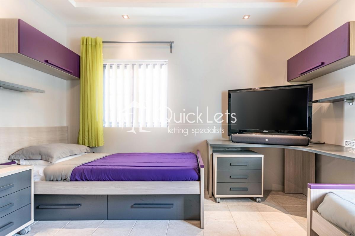 Apartments in Pembroke - Image 5