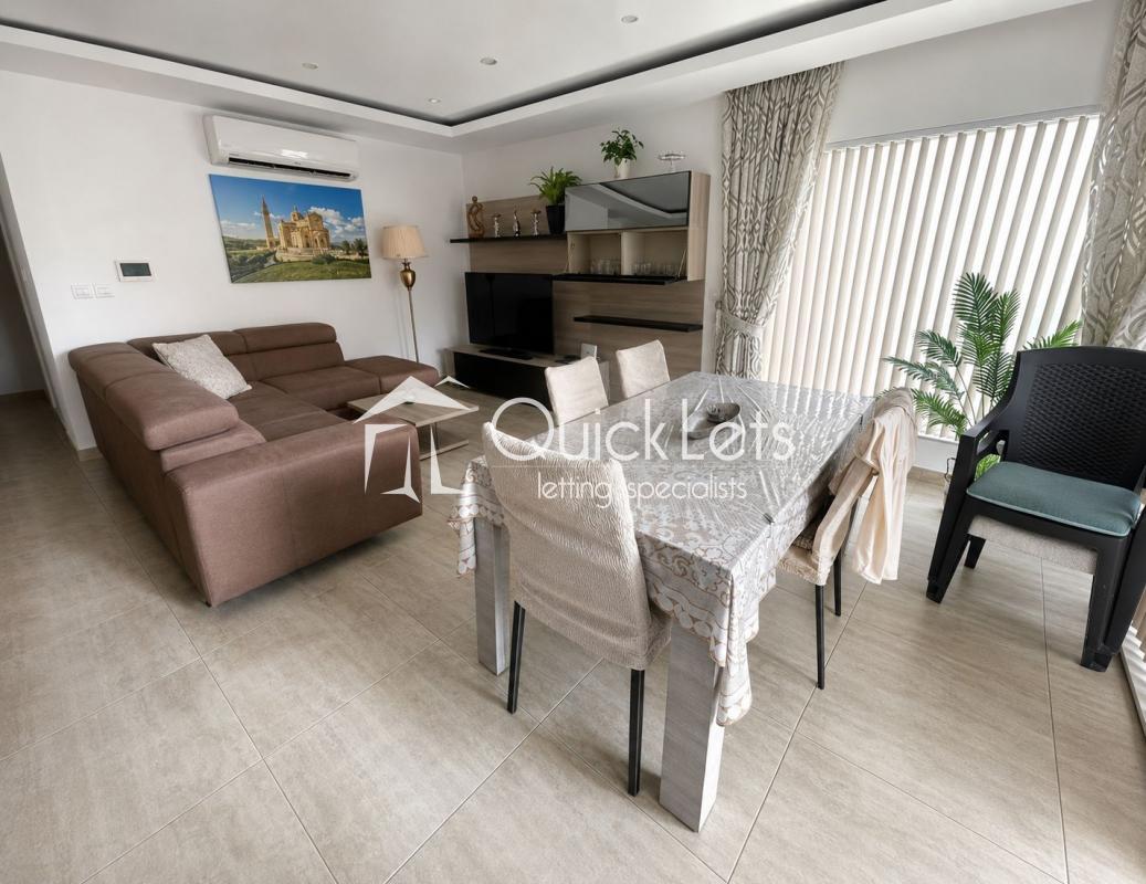 Property in Qawra