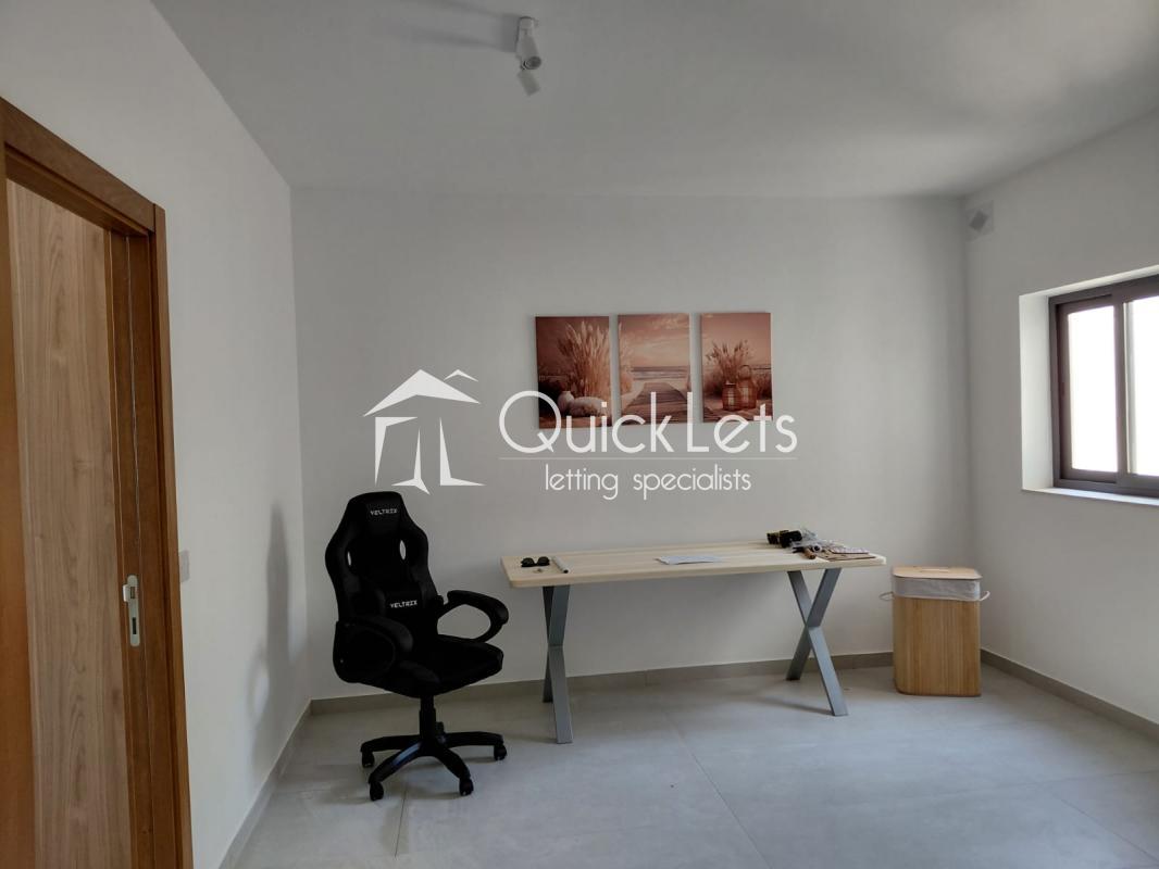 Top Floor Apartment in Siggiewi - Image 6