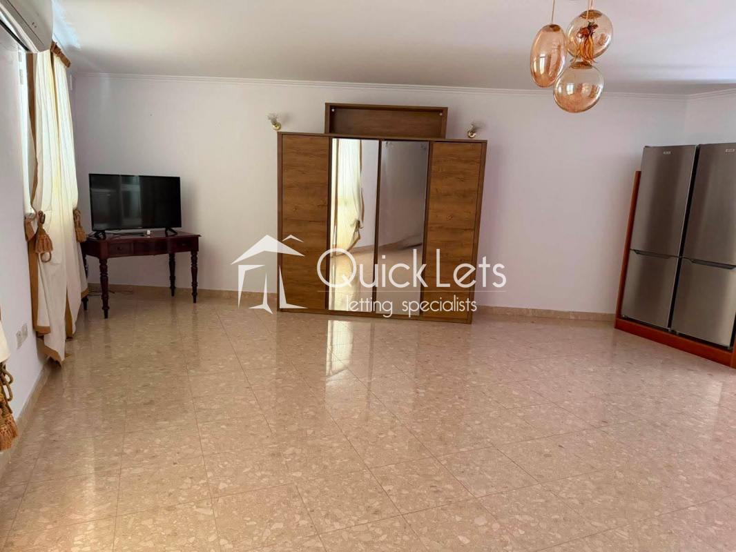 Property in Lija
