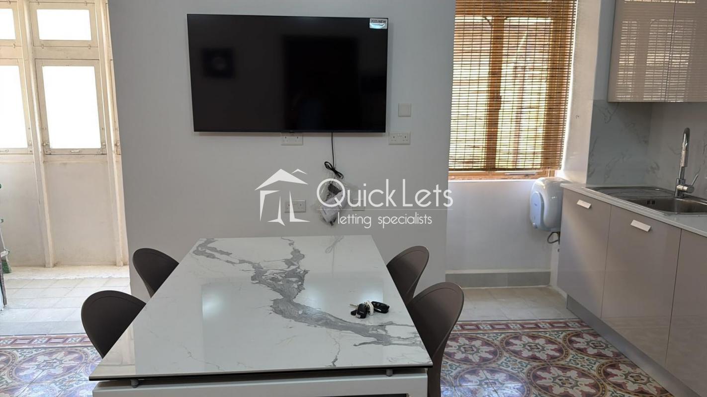 Apartments in Gzira - Image 4