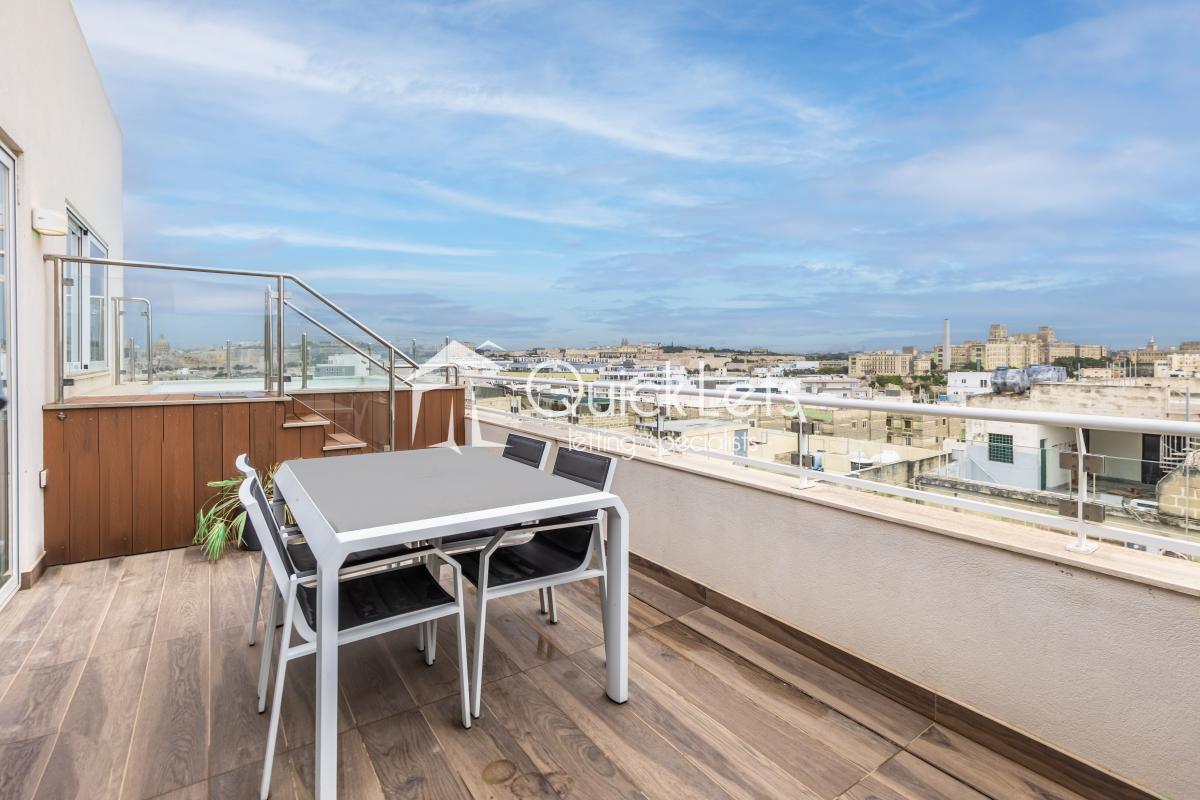 Property in Ta' Xbiex