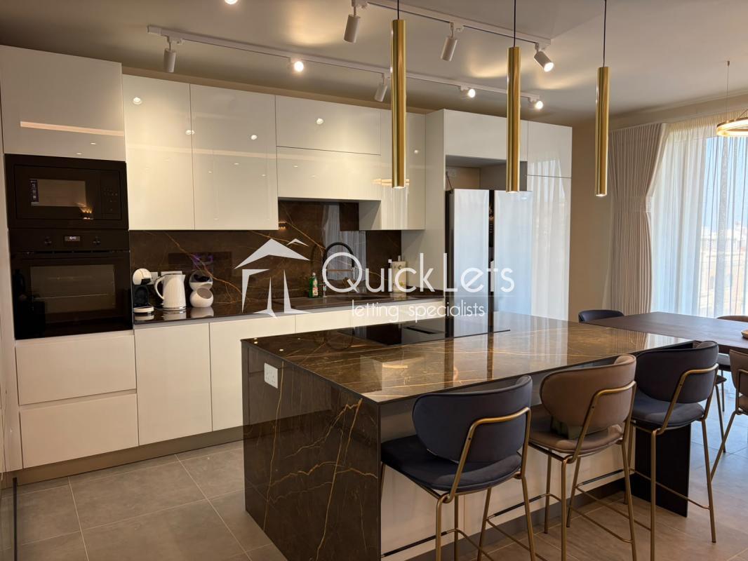 Apartments in Pembroke - Image 5