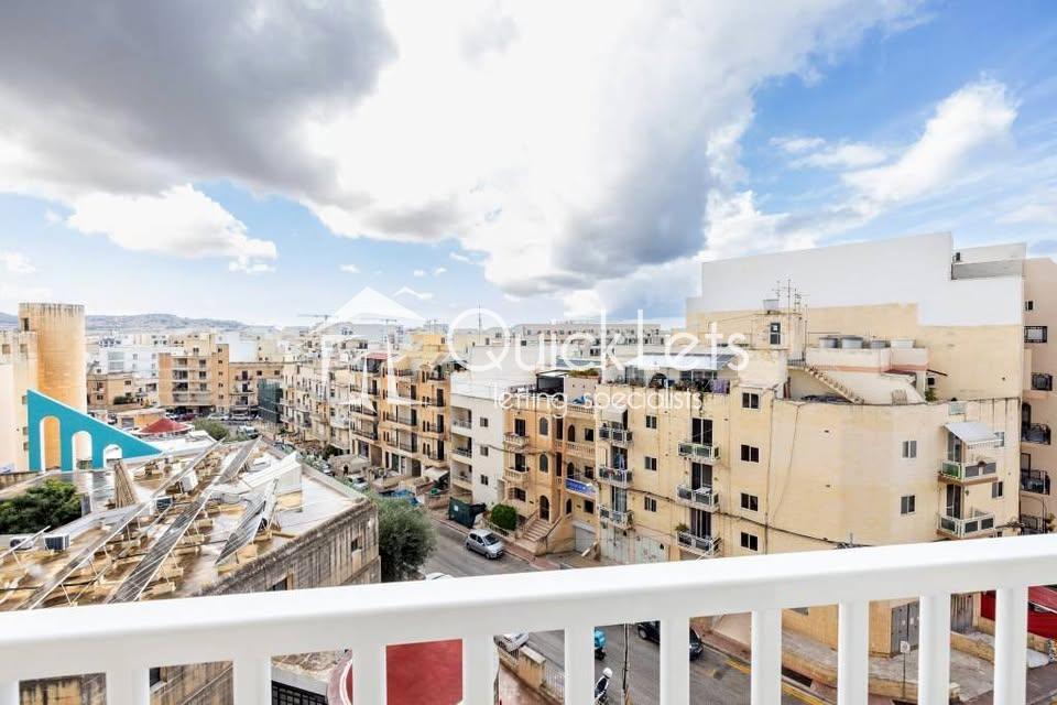 Apartments in Qawra - Image 2