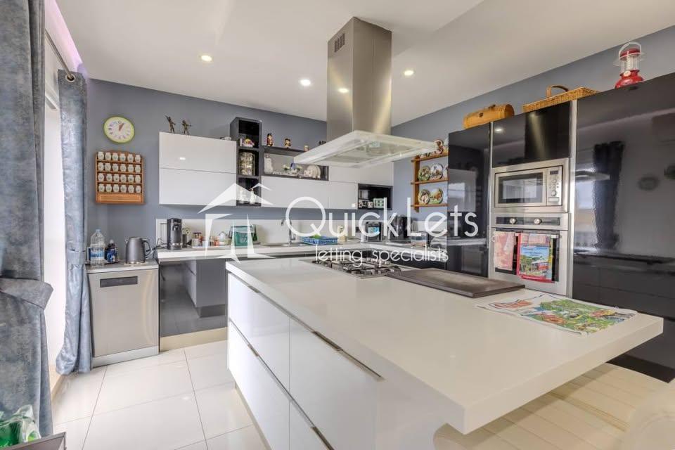 Apartments in Qawra - Image 3