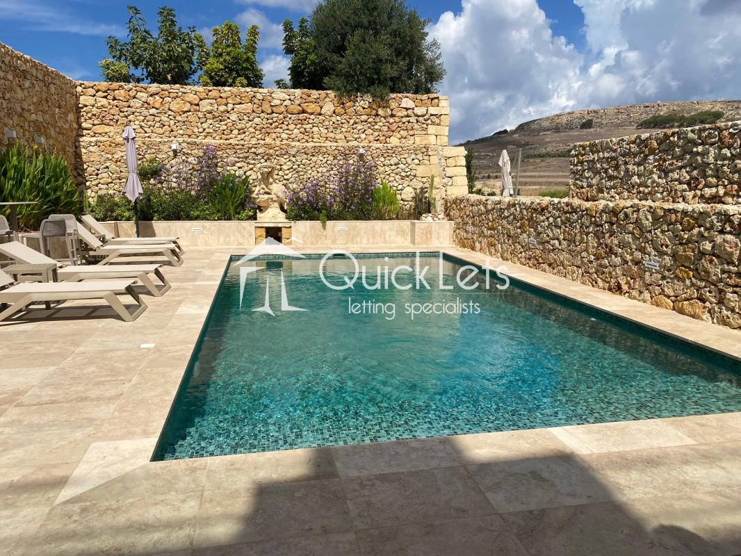 Property in Gozo - Gharb