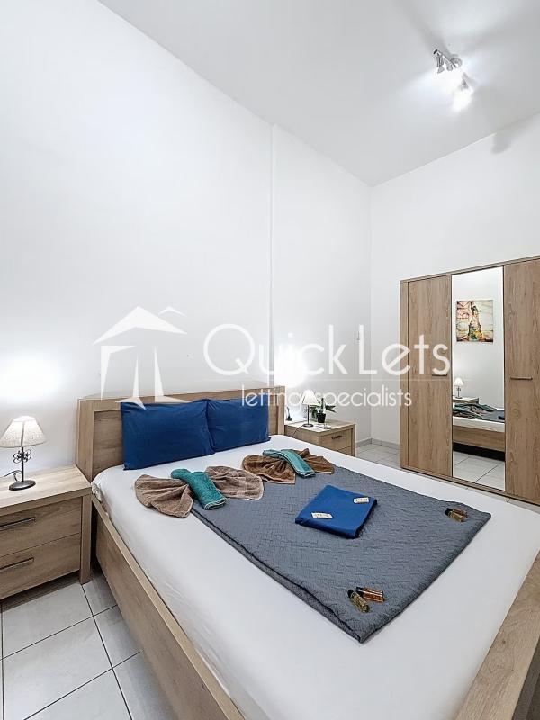 Townhouses in Sliema - Image 4